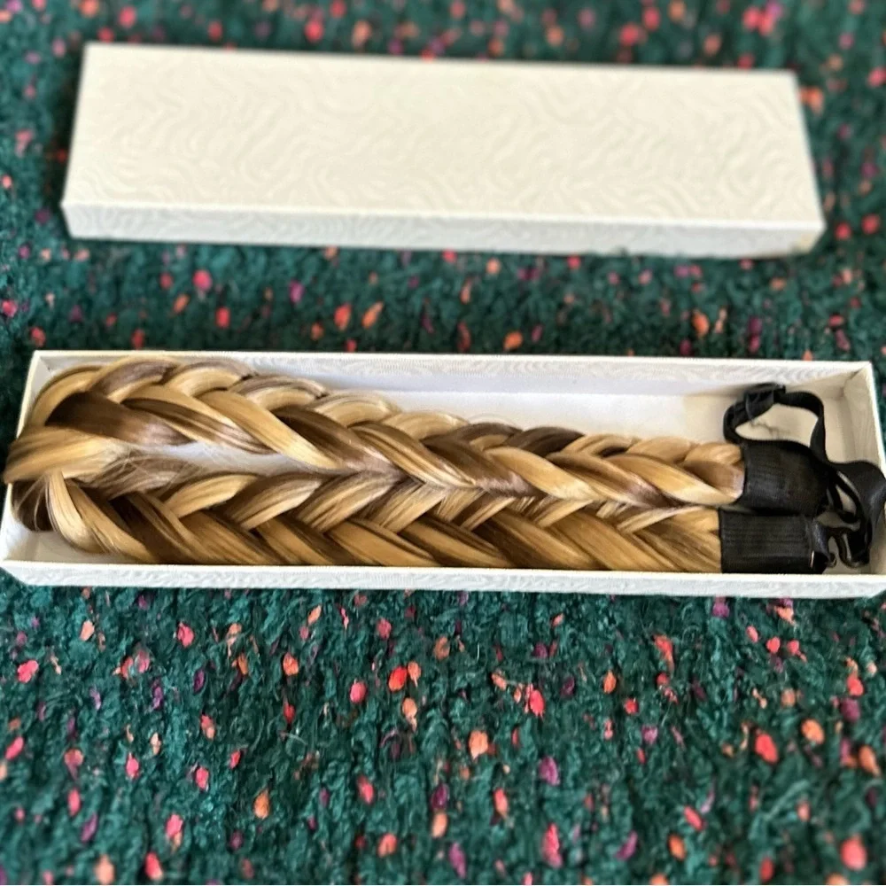 ‼️RARE‼️🎸Madison Braids🎸🔥NWT🔥LULU Two Strand Braided Headband (No Longer Avila)